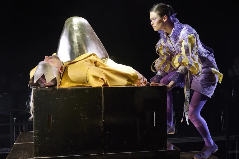 Der König stirbt
von Eugène Ionesco
Regie Jessica Weisskirchen